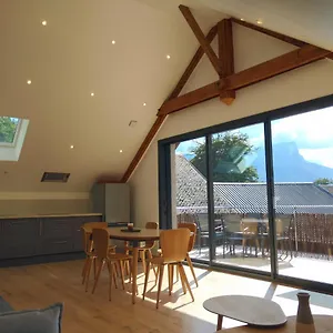 Clair, Spacieux Et Cosy Avec Vue Sur Le Massif De La Chartreuse Appartement Sainte-Helene-du-Lac